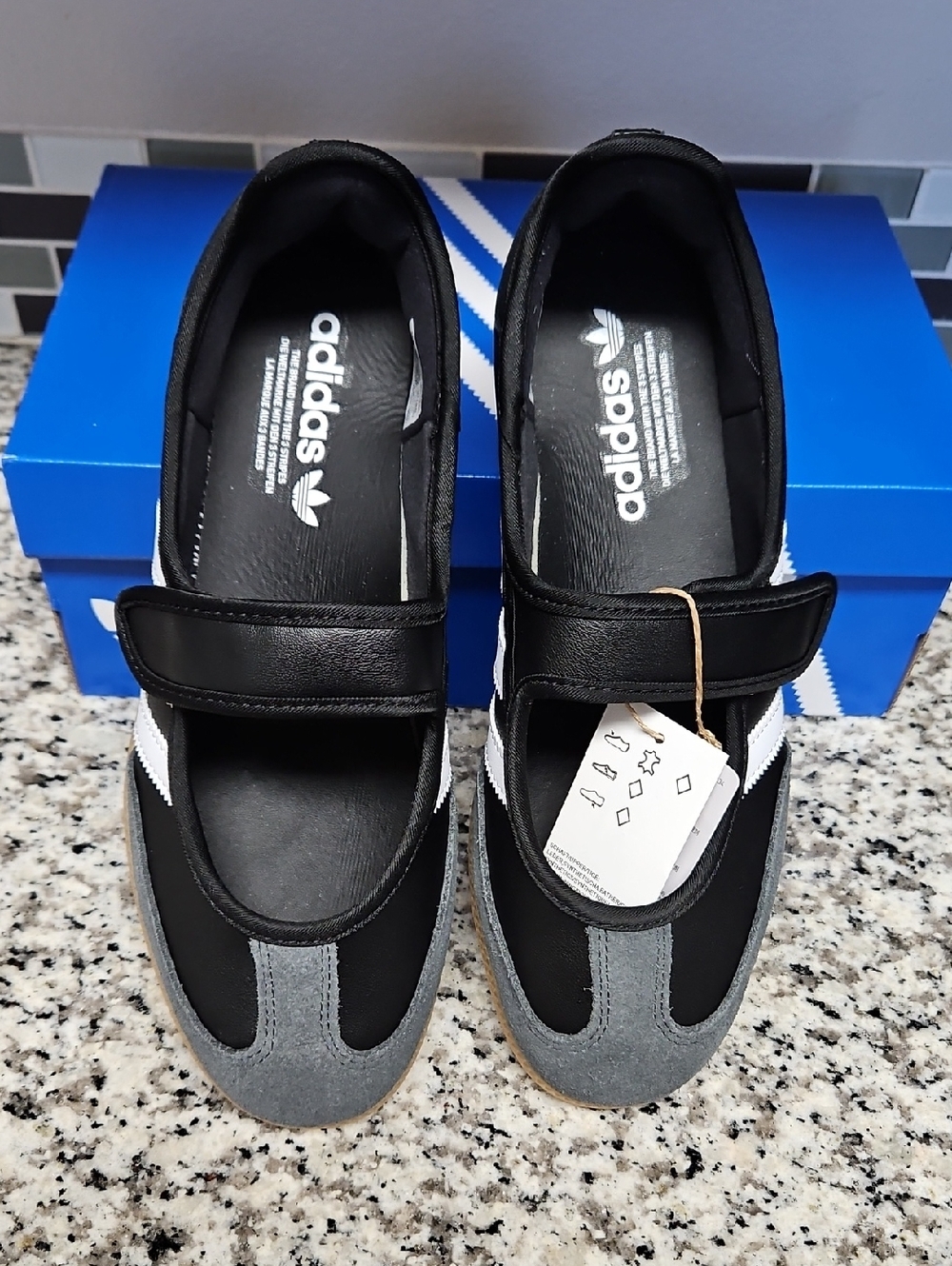 ADIDAS SAMBA JANE, BLACK, WMS 9 - Picture 3 of 4